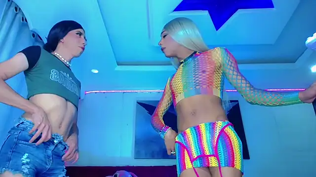 NahomiCamper online show from October 22, 10:46 pm