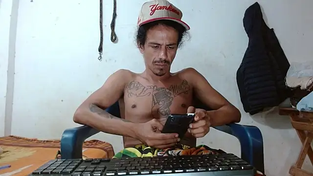 damian bottom bigcock online show from May 20, 3:40 pm