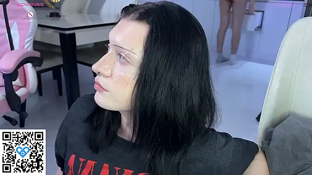 Vailyreb  online show from February 22, 1:03 pm