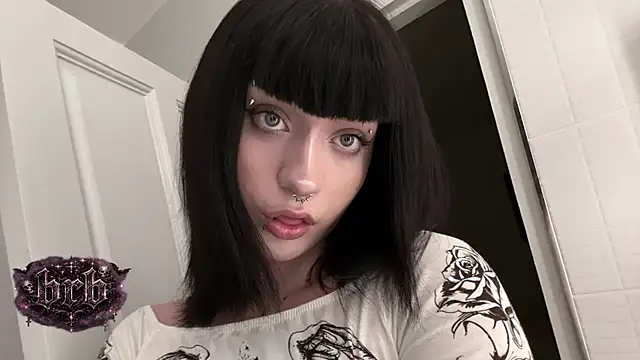 Vailyreb  online show from June 23, 7:11 pm