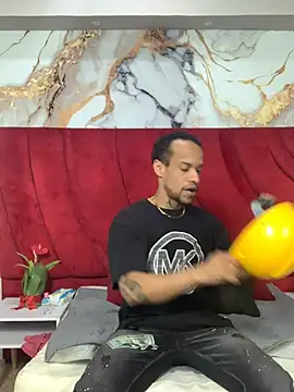 Salomon koude online show from August 9, 1:27 pm