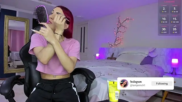 charolbruce 1 online show from December 22, 11:59 am