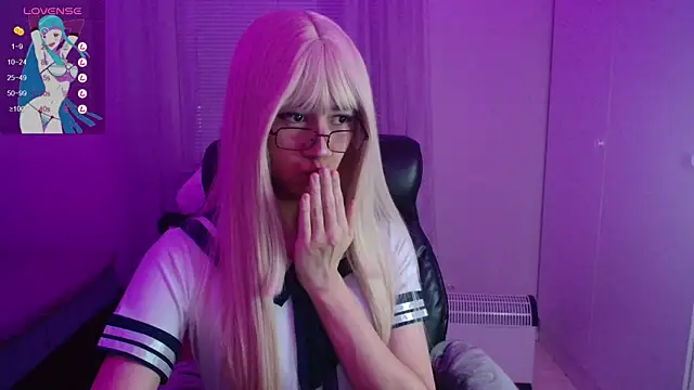 lewd pillows online show from December 27, 11:10 pm