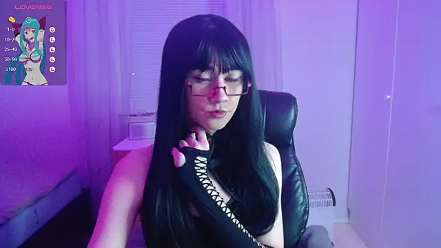 lewd pillows online show from February 3, 6:17 pm