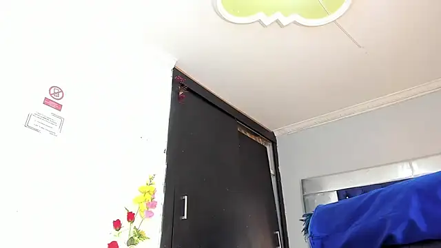 Eyleen Santos online show from April 3, 4:11 am