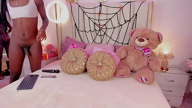 evangelin ts online show from October 29, 2:15 pm