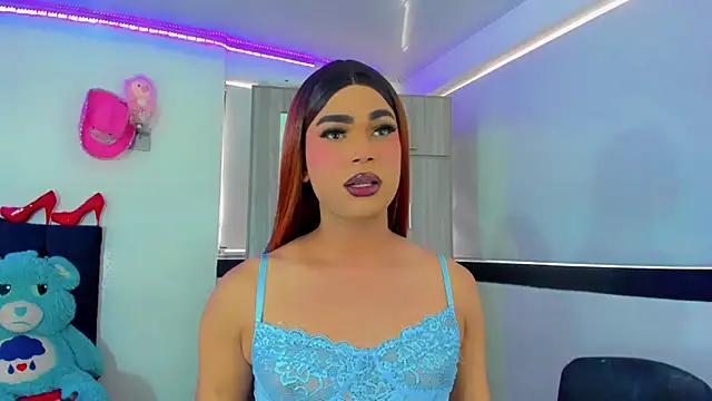 Snapshot of Hellen_moons__ chatting on October 22, 6:10 pm Hellen moons online show from October 22, 6:10 pm