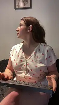 kamel-ayesha online show from November 26, 8:33 pm