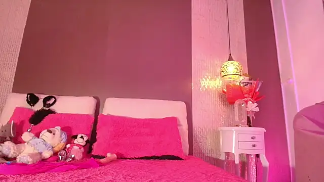 DannaDooll99 online show from June 8, 1:32 pm