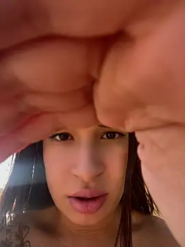 Gabyzinha ni online show from July 1, 12:27 pm