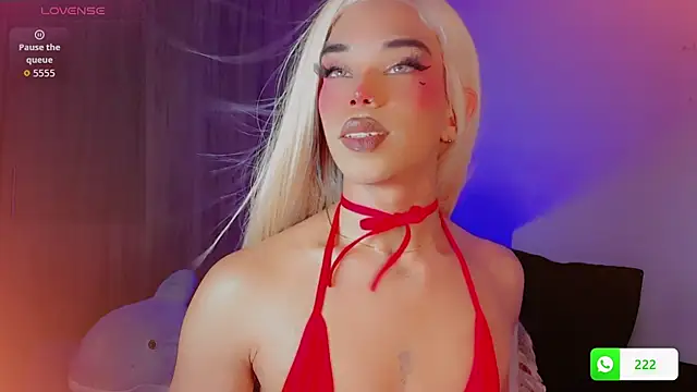 DanniLee  online show from January 9, 11:10 pm