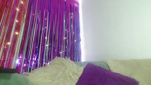 princesskitty111 online show from January 18, 6:53 am