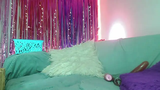 princesskitty111 online show from January 25, 6:55 am