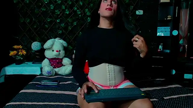 selene  fortuna online show from September 27, 7:45 pm