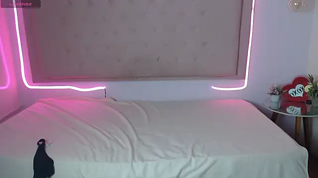 kathepickmanx online show from March 19, 3:06 am