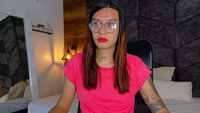 LauraaGomezz   online show from September 26, 7:44 pm