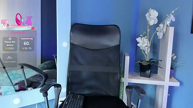 AliDiaz  online show from February 4, 7:29 pm