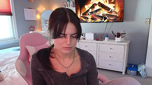 princesselysia online show from February 3, 3:50 pm