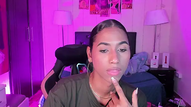 Alissemasiel online show from February 4, 5:39 pm