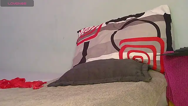 blondiebbc online show from February 13, 8:05 pm