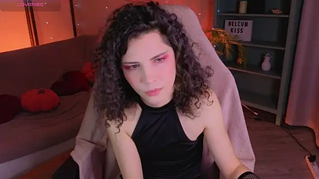 DamienLake online show from April 5, 8:29 pm