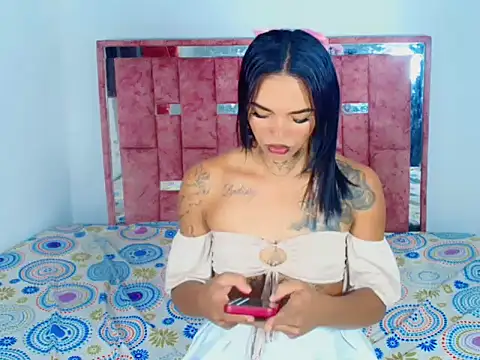 cherry crushx online show from November 24, 4:03 am