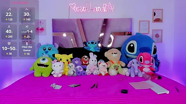 femboy-20 online show from March 5, 9:09 pm