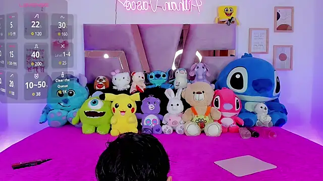 femboy-20 online show from March 6, 9:39 pm