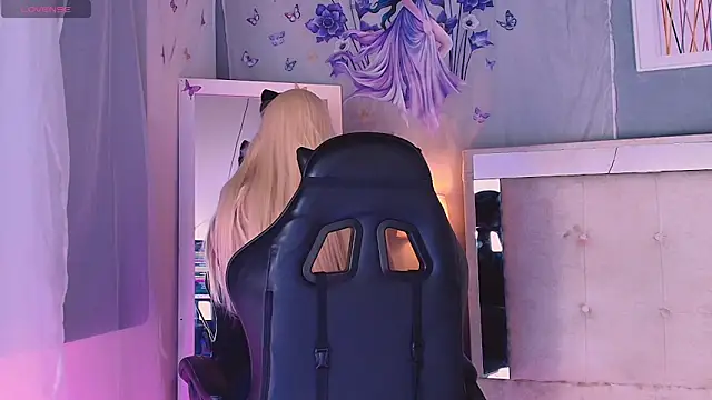 Emily Castillo 1 online show from March 12, 5:01 am