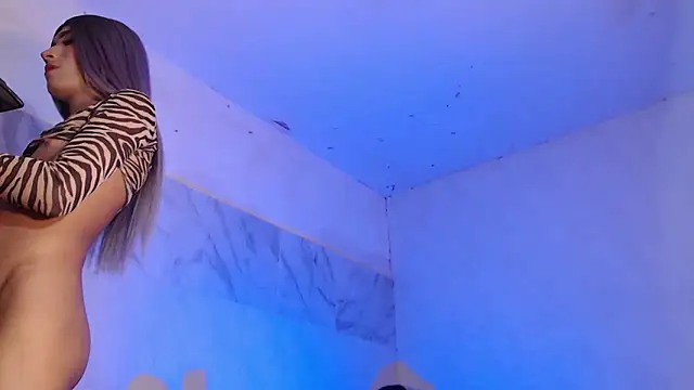 KimberlyXtreme online show from April 16, 4:51 pm