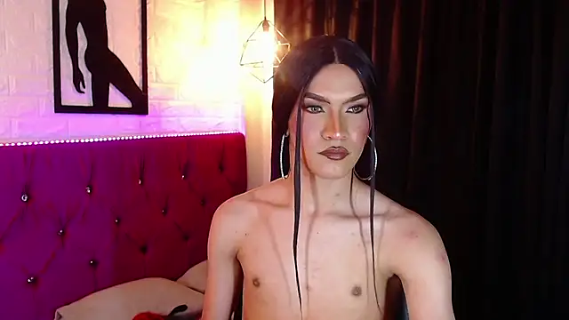 agatha rodriguez online show from April 18, 7:07 pm