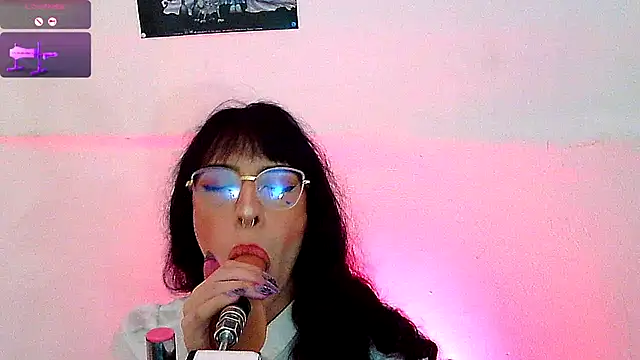 Snapshot of kattycat_ chatting on October 1, 4:02 am kattycat  online show from October 1, 4:02 am