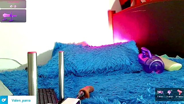 Snapshot of kattycat_ chatting on October 9, 11:27 pm kattycat  online show from October 9, 11:27 pm