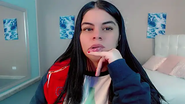 maddissonivanova online show from February 10, 7:21 pm