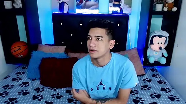 x oliver x online show from September 27, 5:05 am