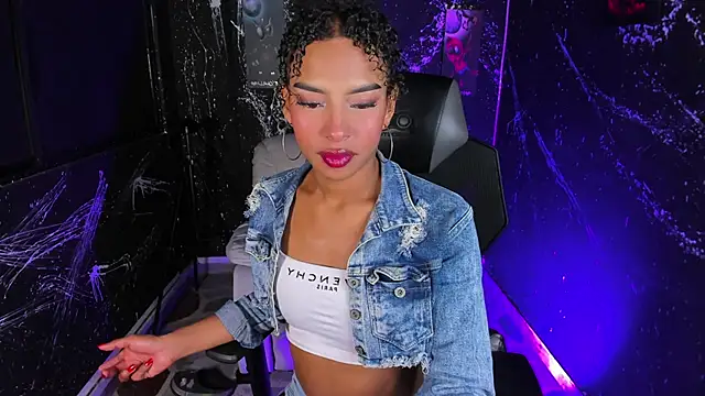 kileyyHot online show from October 22, 5:09 am