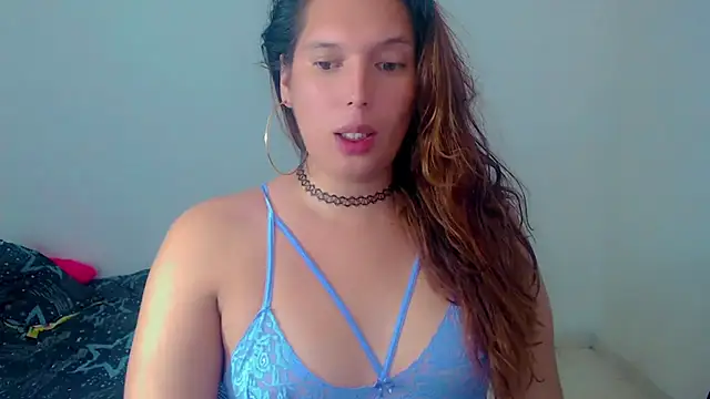 samanthaa hot  online show from January 7, 7:12 am