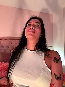 Snapshot of Bella__Wood chatting on September 26, 8:50 pm Bella  Wood online show from September 26, 8:50 pm