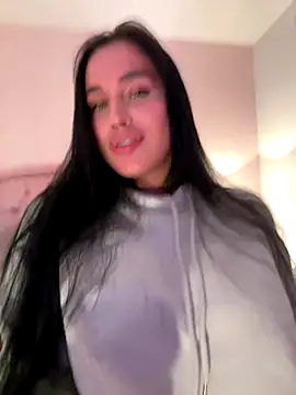 Snapshot of Bella__Wood chatting on October 12, 7:05 pm Bella  Wood online show from October 12, 7:05 pm