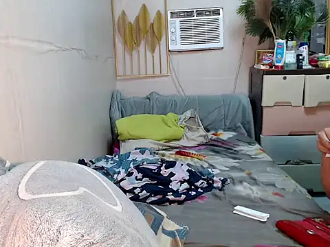 ladyhotcuming online show from January 14, 4:27 pm