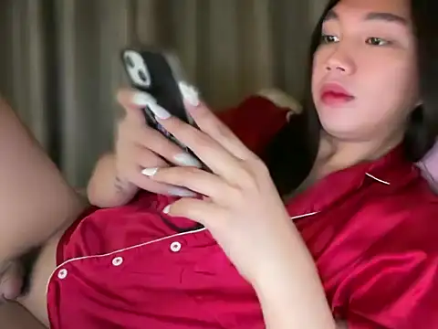 kat mire online show from April 13, 7:51 pm