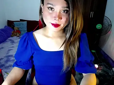 Urassiansweetcummer online show from March 1, 8:42 am