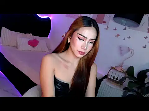 Sluttyvana online show from April 6, 3:34 pm