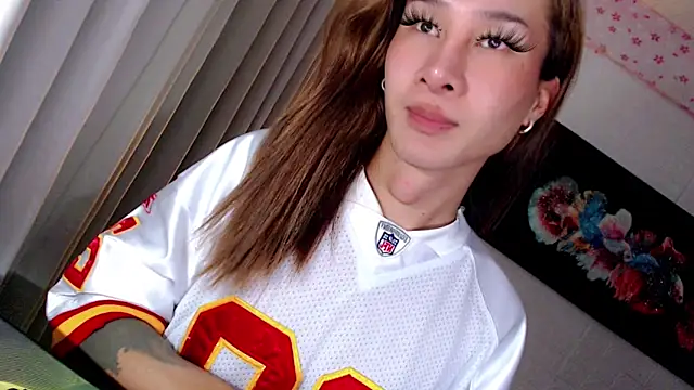 TRANSGODDESSA online show from December 1, 5:54 am