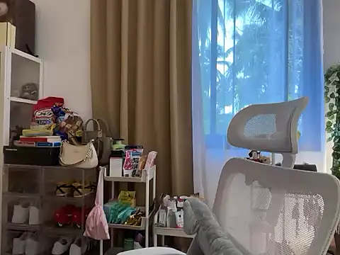 GoddessShemale online show from July 27, 3:35 am