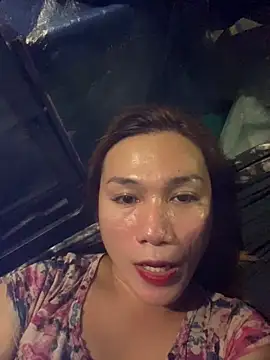 janna lamion online show from April 4, 11:08 am