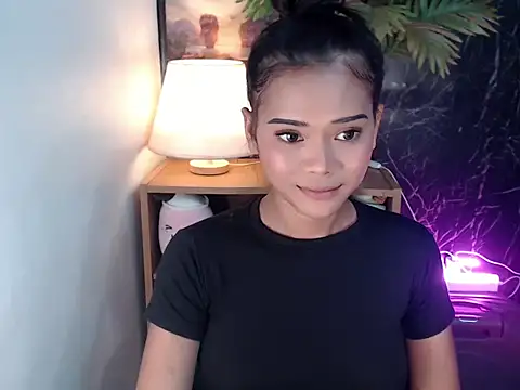 ur holly lexie online show from September 21, 7:03 am