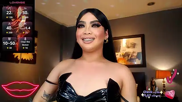 FridaHumphrey online show from April 8, 7:04 pm