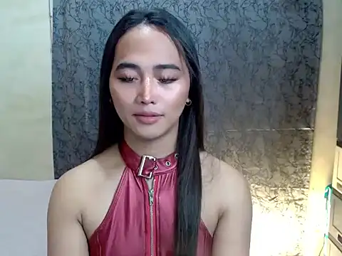 Kelly Holly online show from June 23, 5:21 pm