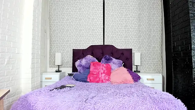 Zamara Kleii online show from November 8, 4:35 am